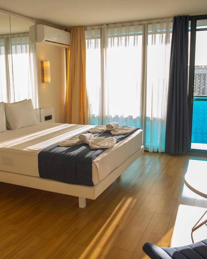 Orbi City Aparthotel Black Sea View Батуми Экстерьер фото