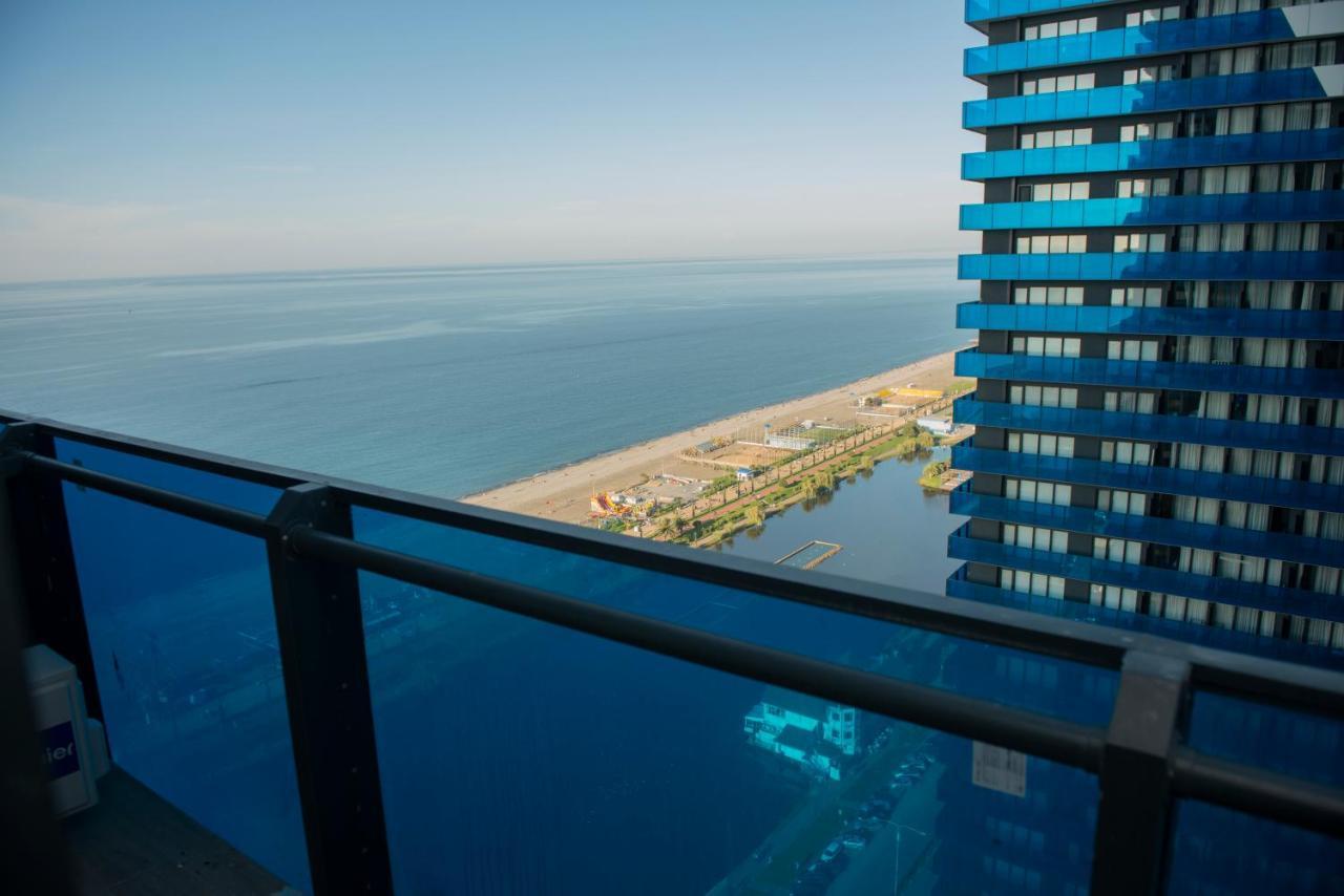 Orbi City Aparthotel Black Sea View Батуми Экстерьер фото